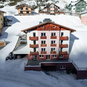 Hotel Laaxerhof